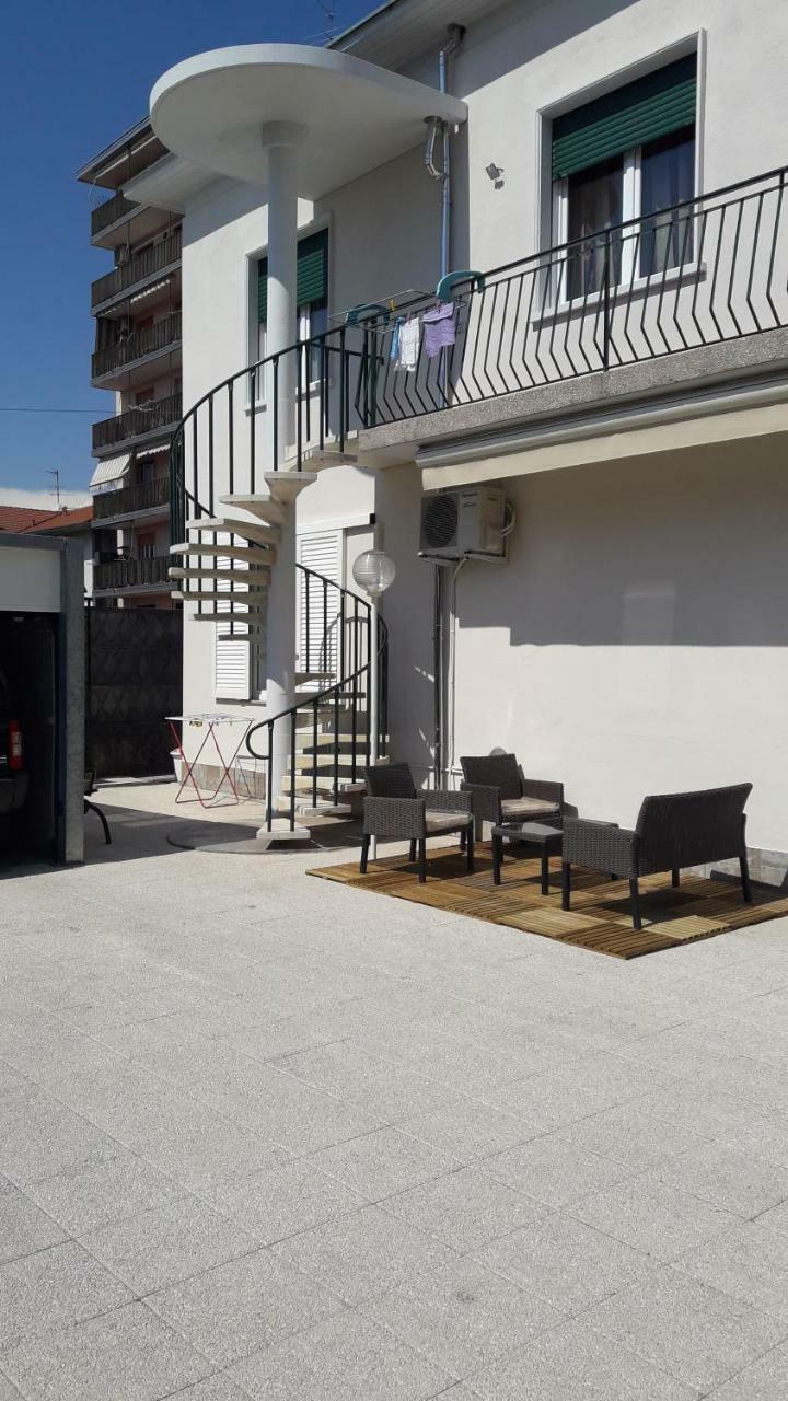 B&B Regina Busto Arsizio Extérieur photo